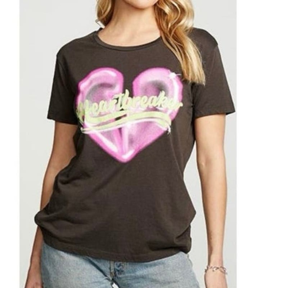 NWT CHASER Revolve Vintage-Style Heartbreaker Heart Graphic Tee T-Shirt - Small